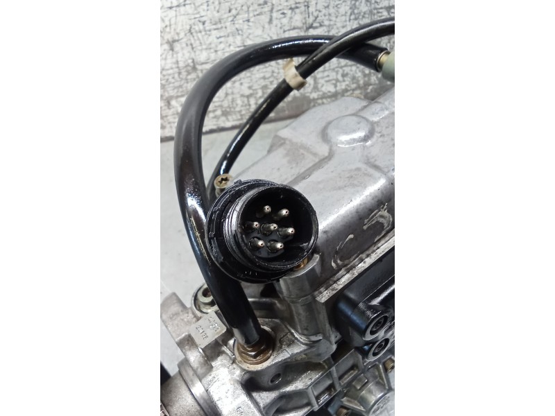 Recambio de bomba inyeccion para renault megane i classic (la0/1_) 1.9 dti (la1u) referencia OEM IAM 0460414988 7700110395 BOSCH