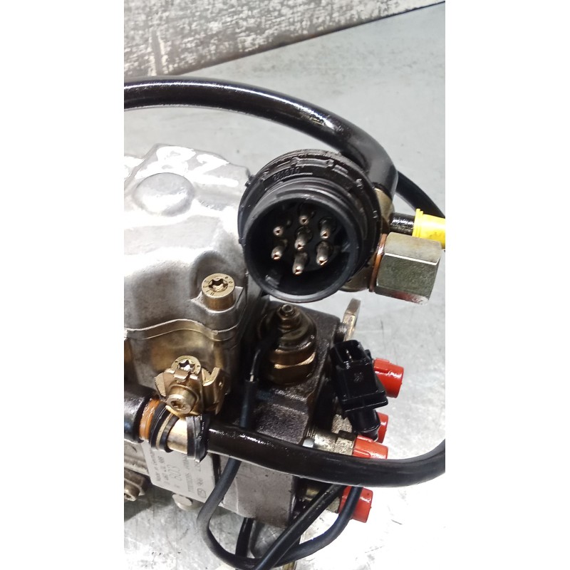 Recambio de bomba inyeccion para renault megane i coach (da0/1_) 1.9 dti (da0n) referencia OEM IAM 0460414988 7700110395 BOSCH