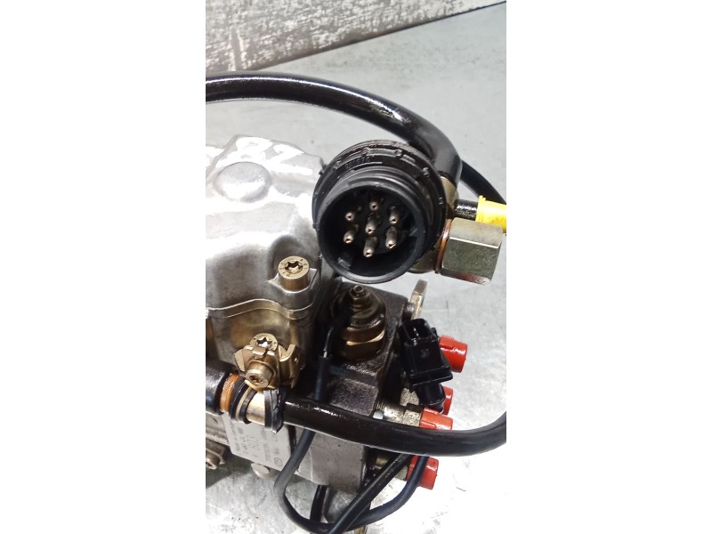 Recambio de bomba inyeccion para renault megane i coach (da0/1_) 1.9 dti (da0n) referencia OEM IAM 0460414988 7700110395 BOSCH