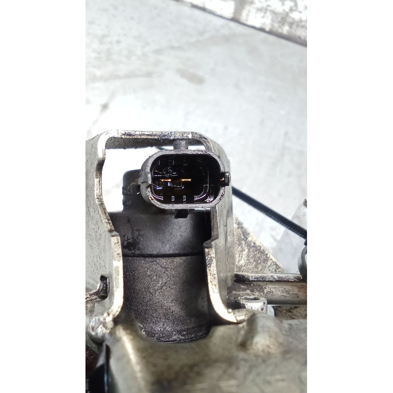 Recambio de bomba inyeccion para ford focus c-max (dm2) 1.6 tdci referencia OEM IAM 0445010102 9656300380 BOSCH