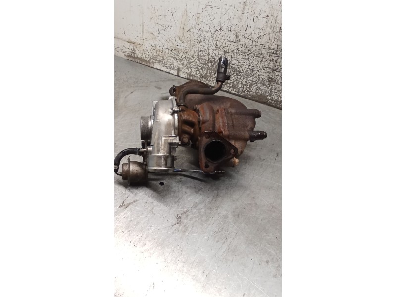 Recambio de turbocompresor para chrysler voyager ii (es) 2.5 td referencia OEM IAM 35242052F  