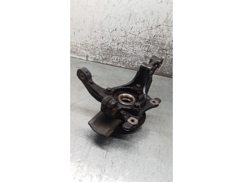 Recambio de mangueta delantera izquierda para opel zafira / zafira family b (a05) 1.9 cdti (m75) referencia OEM IAM   05
