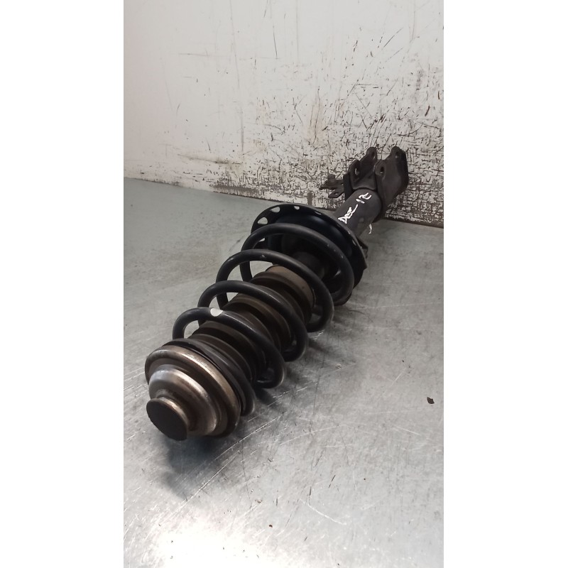 Recambio de amortiguador delantero izquierdo para opel zafira / zafira family b (a05) 1.9 cdti (m75) referencia OEM IAM 22214013