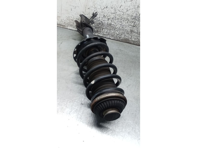 Recambio de amortiguador delantero derecho para opel zafira / zafira family b (a05) 1.9 cdti (m75) referencia OEM IAM 22214012  