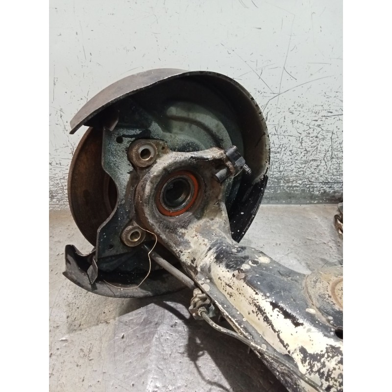 Recambio de mangueta trasera izquierda para volkswagen transporter t4 furgoneta (70a, 70h, 7da, 7dh, 70j) 2.5 tdi referencia OEM