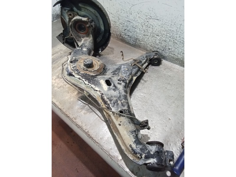 Recambio de mangueta trasera izquierda para volkswagen transporter t4 furgoneta (70a, 70h, 7da, 7dh, 70j) 2.5 tdi referencia OEM