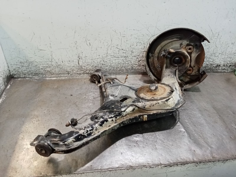 Recambio de mangueta trasera derecha para volkswagen transporter t4 furgoneta (70a, 70h, 7da, 7dh, 70j) 2.5 tdi referencia OEM I