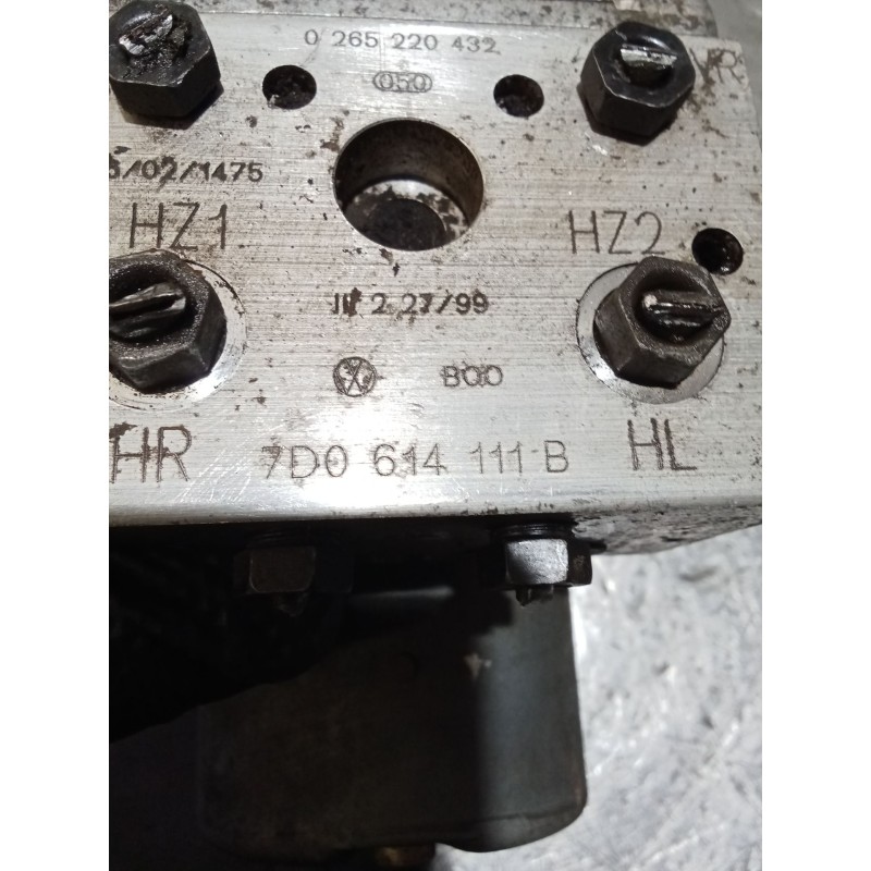 Recambio de abs para volkswagen transporter t4 furgoneta (70a, 70h, 7da, 7dh, 70j) 2.5 tdi referencia OEM IAM 0273004211 0265220