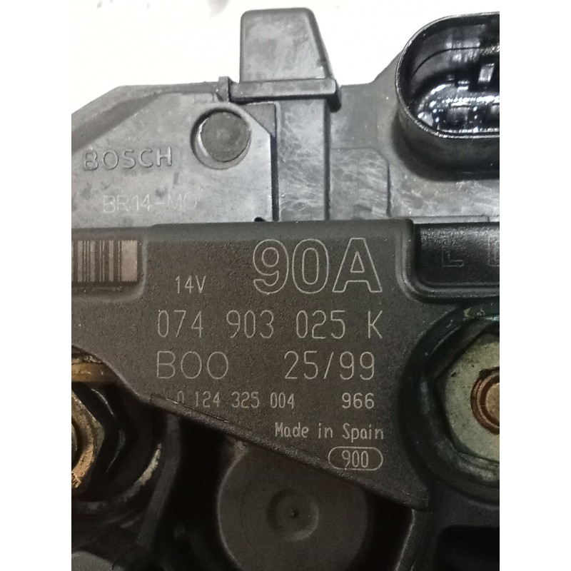Recambio de alternador para volkswagen transporter t4 furgoneta (70a, 70h, 7da, 7dh, 70j) 2.5 tdi referencia OEM IAM 0124325004 