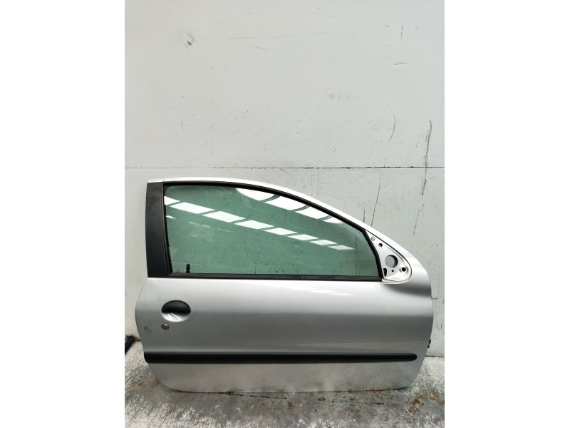 Recambio de puerta delantera derecha para peugeot 206 hatchback (2a/c) 1.4 i referencia OEM IAM   