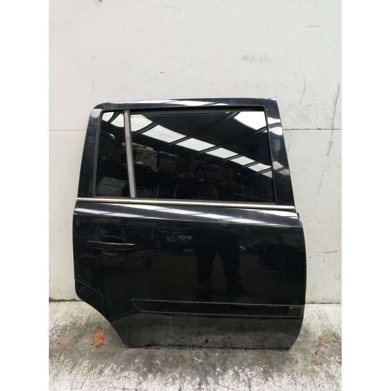 Recambio de puerta trasera derecha para opel zafira / zafira family b (a05) 1.9 cdti (m75) referencia OEM IAM  5P 2005