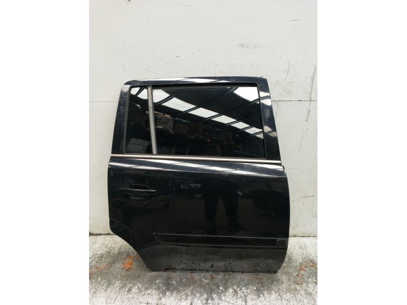 Recambio de puerta trasera derecha para opel zafira / zafira family b (a05) 1.9 cdti (m75) referencia OEM IAM  5P 2005