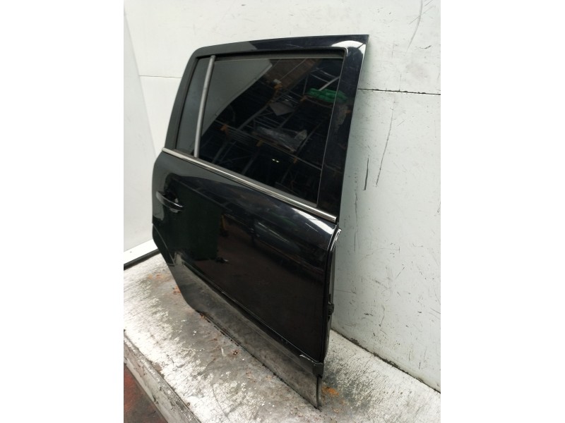 Recambio de puerta trasera derecha para opel zafira / zafira family b (a05) 1.9 cdti (m75) referencia OEM IAM  5P 2005