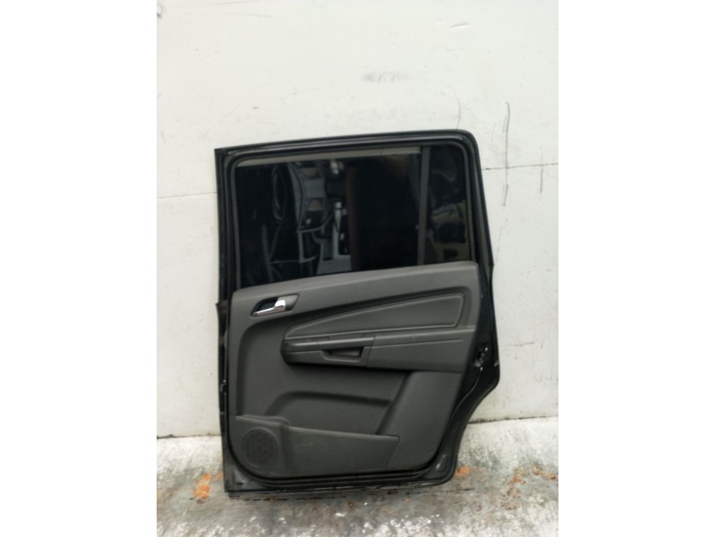 Recambio de puerta trasera derecha para opel zafira / zafira family b (a05) 1.9 cdti (m75) referencia OEM IAM  5P 2005
