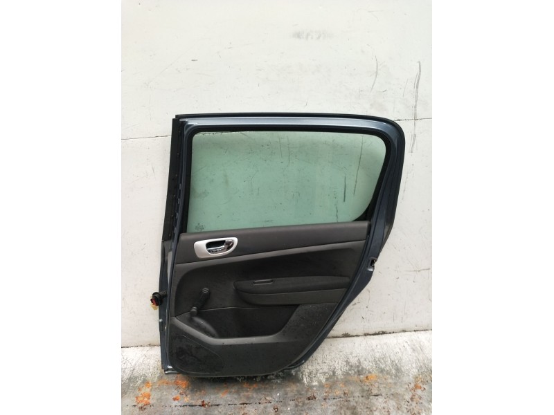 Recambio de puerta trasera derecha para peugeot 407 (6d_) 2.0 16v (6drfjc, 6drfje, 6drfjf) referencia OEM IAM   5P