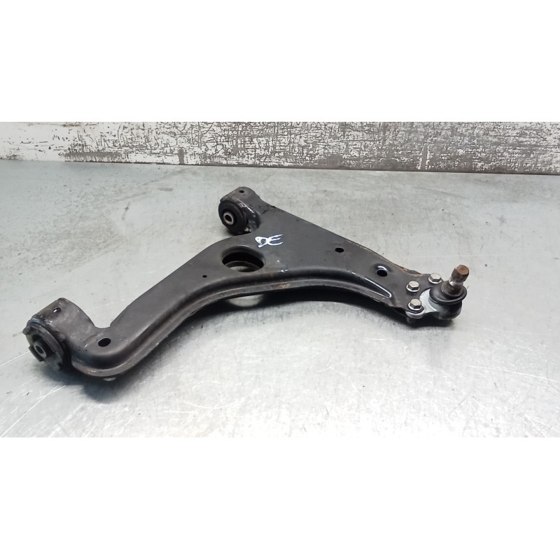 Recambio de brazo suspension inferior delantero derecho para opel zafira / zafira family b (a05) 1.9 cdti (m75) referencia OEM I