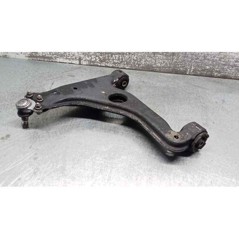 Recambio de brazo suspension inferior delantero derecho para opel zafira / zafira family b (a05) 1.9 cdti (m75) referencia OEM I