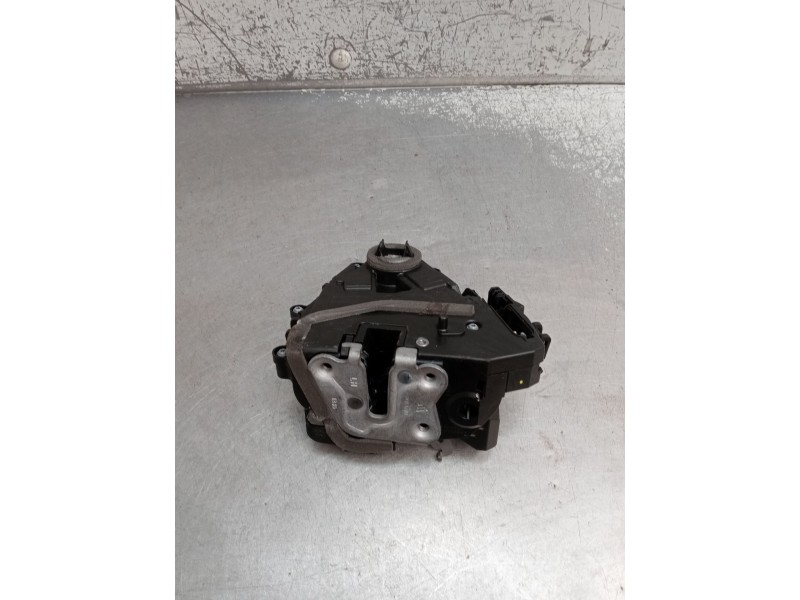 Recambio de motor cierre centralizado trasero izquierdo para renault captur iii captur e-tech hybrid referencia OEM IAM 82503153