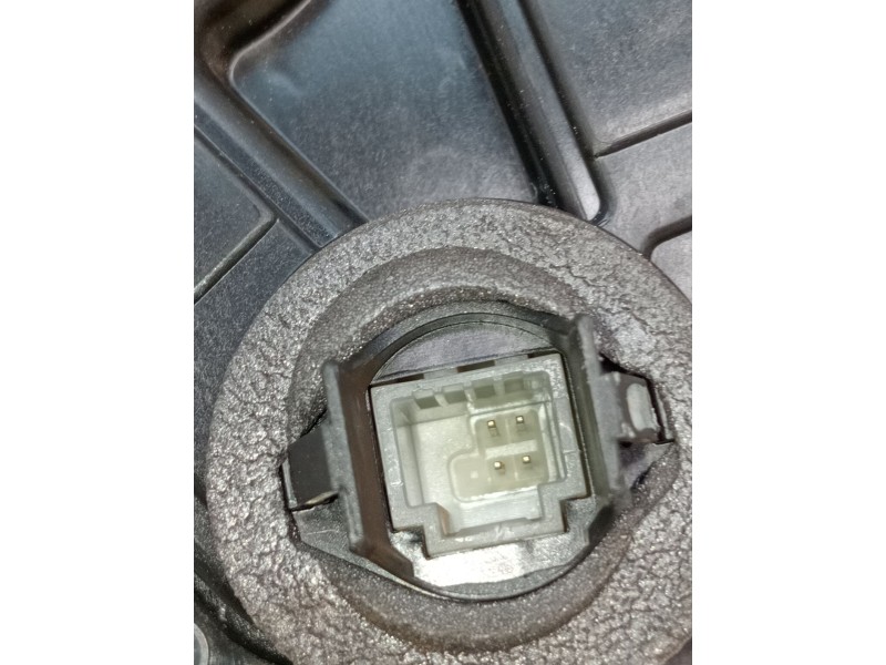 Recambio de motor cierre centralizado trasero izquierdo para renault captur iii captur e-tech hybrid referencia OEM IAM 82503153