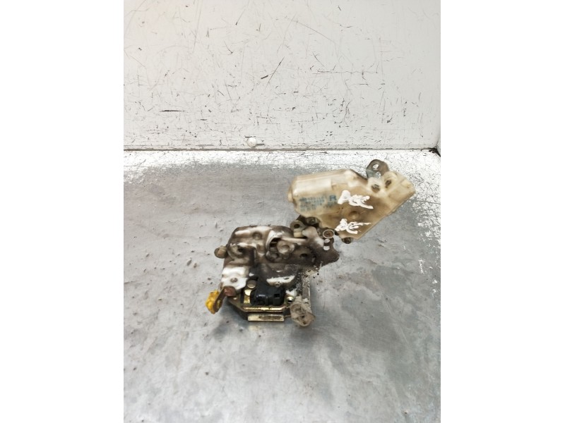 Recambio de motor cierre centralizado delantero derecho para nissan terrano ii (r20) 2.7 td 4wd referencia OEM IAM  3P 2000