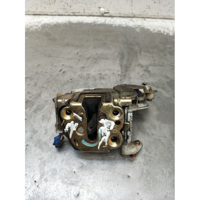 Recambio de motor cierre centralizado delantero izquierdo para nissan terrano ii (r20) 2.7 td 4wd referencia OEM IAM  3P 2000