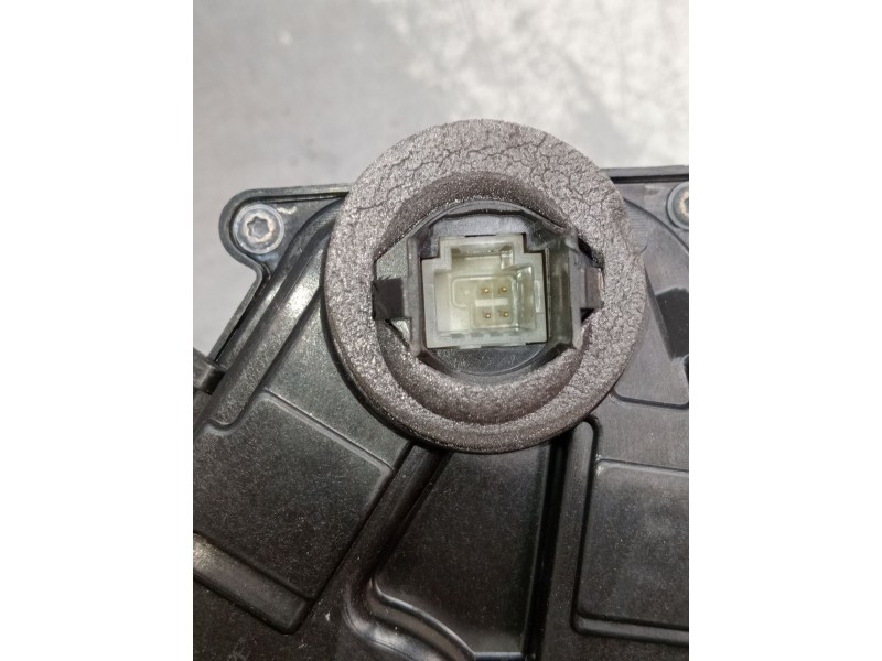 Recambio de motor cierre centralizado delantero derecho para renault captur iii captur e-tech hybrid referencia OEM IAM 80502406