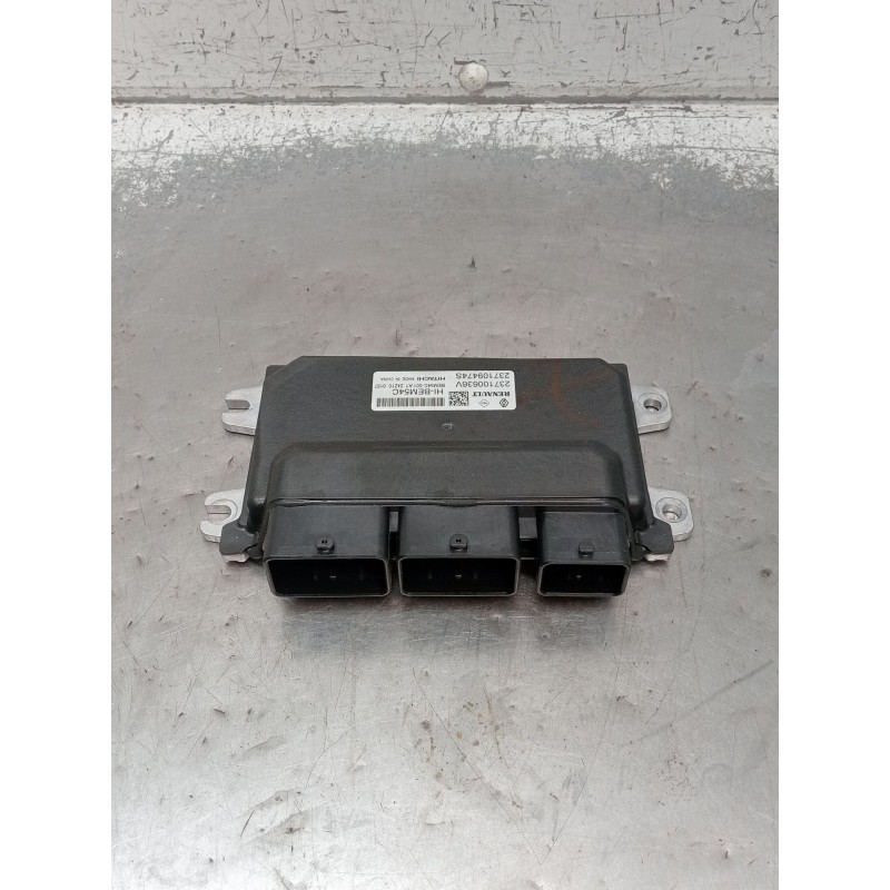 Recambio de centralita motor uce para renault captur iii captur e-tech hybrid referencia OEM IAM   