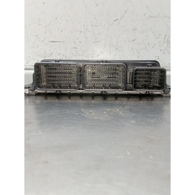 Recambio de centralita motor uce para renault captur iii captur e-tech hybrid referencia OEM IAM   