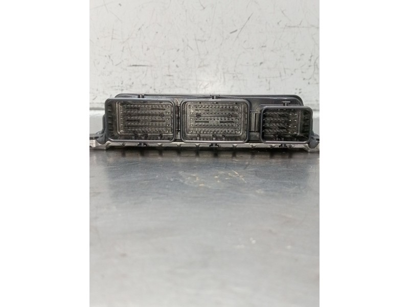 Recambio de centralita motor uce para renault captur iii captur e-tech hybrid referencia OEM IAM   