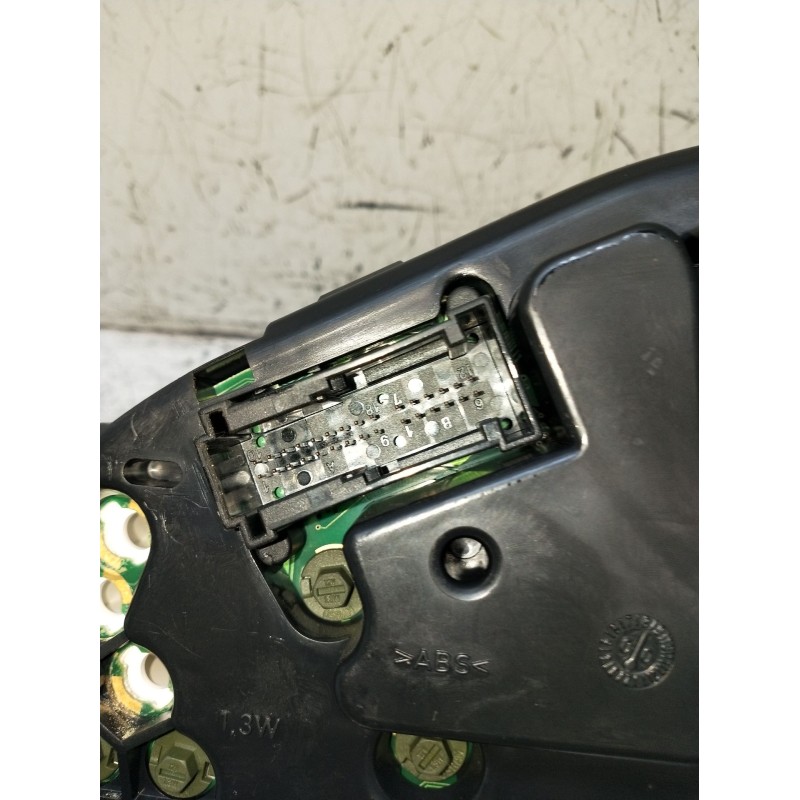 Recambio de cuadro instrumentos para mercedes-benz clase e t-model (s210) e 320 t cdi (210.226) referencia OEM IAM A2105405248 1