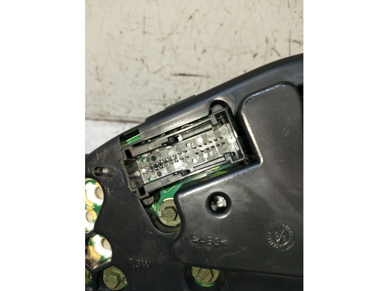 Recambio de cuadro instrumentos para mercedes-benz clase e t-model (s210) e 320 t cdi (210.226) referencia OEM IAM A2105405248 1