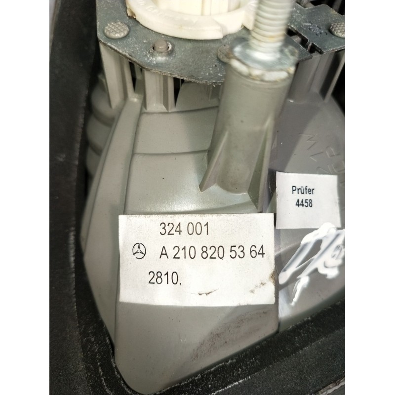 Recambio de piloto trasero izquierdo para mercedes-benz clase e t-model (s210) e 320 t cdi (210.226) referencia OEM IAM A2108205
