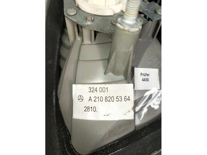 Recambio de piloto trasero izquierdo para mercedes-benz clase e t-model (s210) e 320 t cdi (210.226) referencia OEM IAM A2108205
