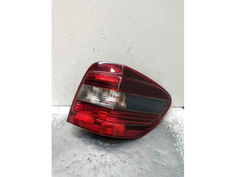 Recambio de piloto trasero derecho para mercedes-benz clase m (w164) ml 320 cdi 4-matic (164.122) referencia OEM IAM   2005