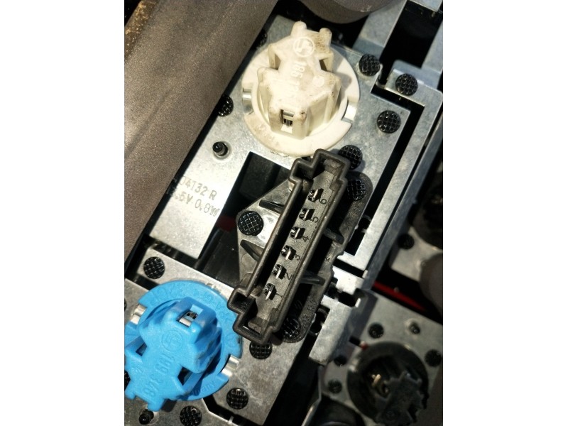 Recambio de piloto trasero derecho para mercedes-benz clase m (w164) ml 320 cdi 4-matic (164.122) referencia OEM IAM   2005