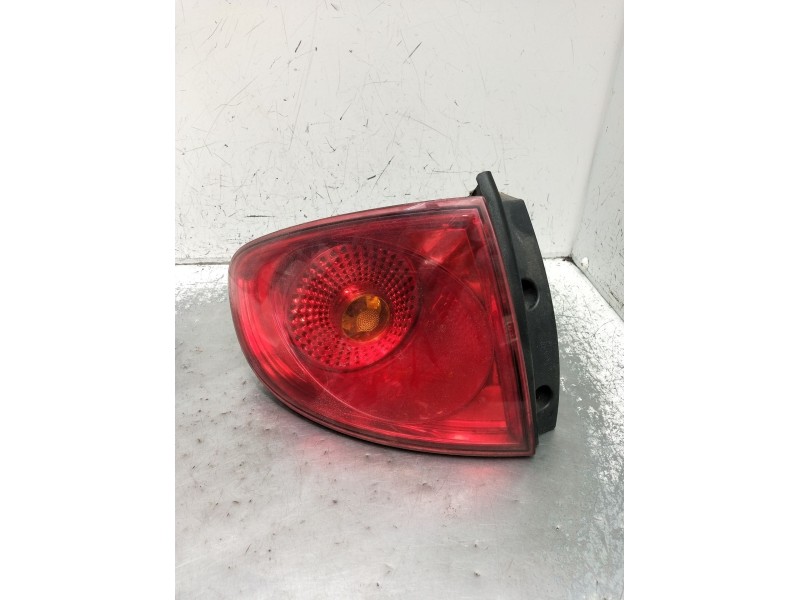 Recambio de piloto trasero izquierdo para seat altea (5p1) 1.9 tdi referencia OEM IAM   2004