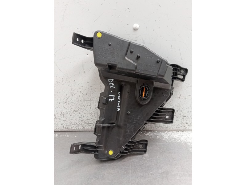 Recambio de faro antiniebla izquierdo para renault captur iii captur e-tech hybrid referencia OEM IAM 2PT01671001 266058468R PIL