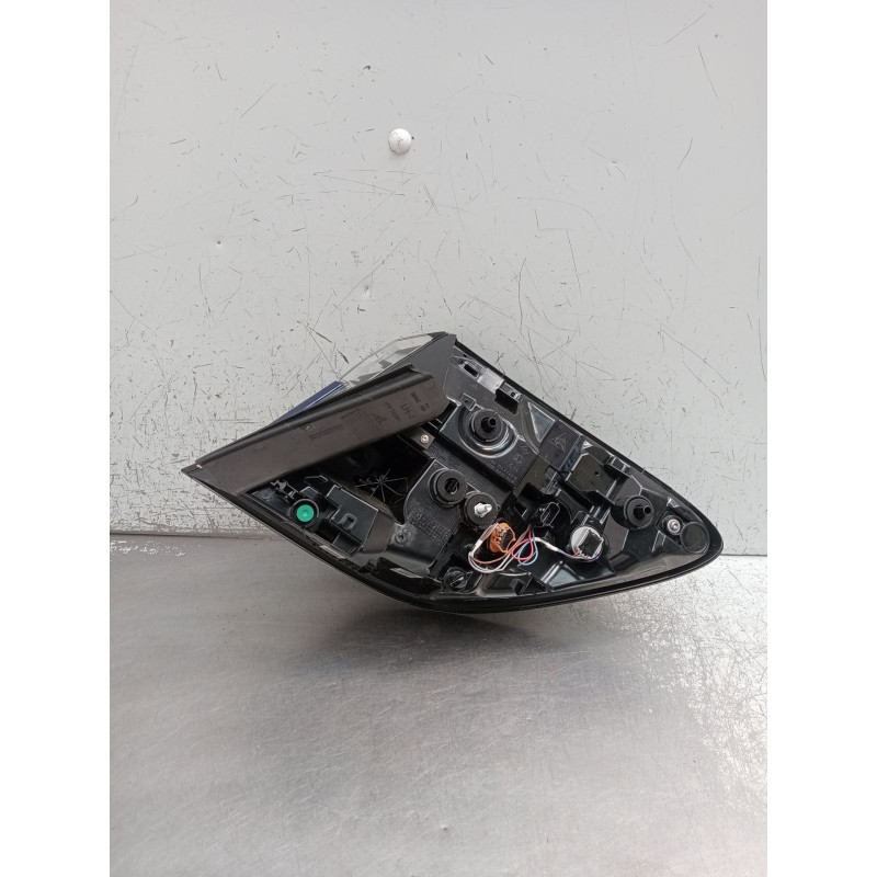 Recambio de piloto trasero izquierdo para renault captur iii captur e-tech hybrid referencia OEM IAM 02084299900010 265550246R 2