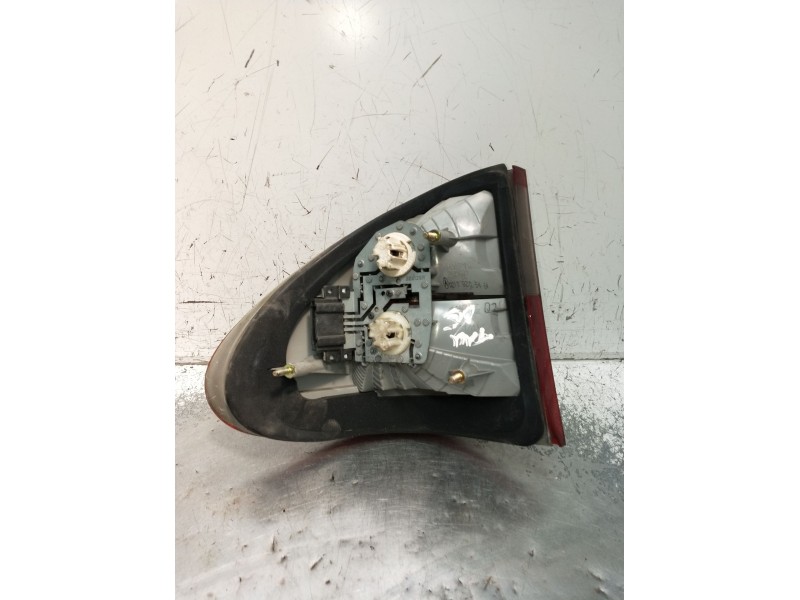 Recambio de piloto trasero derecho para mercedes-benz clase e t-model (s210) e 320 t cdi (210.226) referencia OEM IAM A210820546