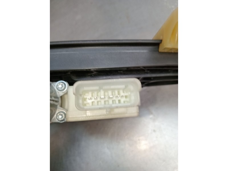 Recambio de elevalunas delantero derecho para renault captur iii captur e-tech hybrid referencia OEM IAM 807201618R 5P G78203101