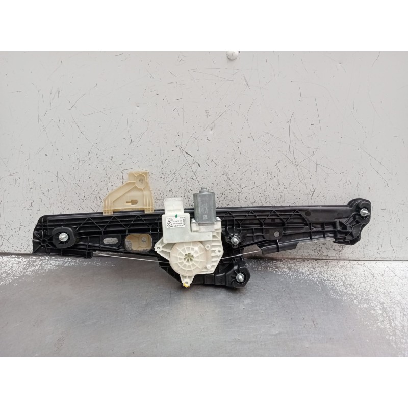 Recambio de elevalunas delantero izquierdo para renault captur iii captur e-tech hybrid referencia OEM IAM 807218516R 5P G782021