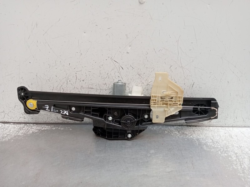 Recambio de elevalunas delantero izquierdo para renault captur iii captur e-tech hybrid referencia OEM IAM 807218516R 5P G782021