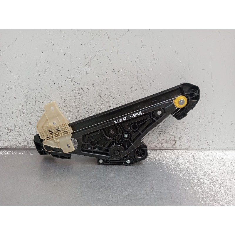 Recambio de elevalunas trasero derecho para renault captur iii captur e-tech hybrid referencia OEM IAM 827201639R 5P G78205101 2