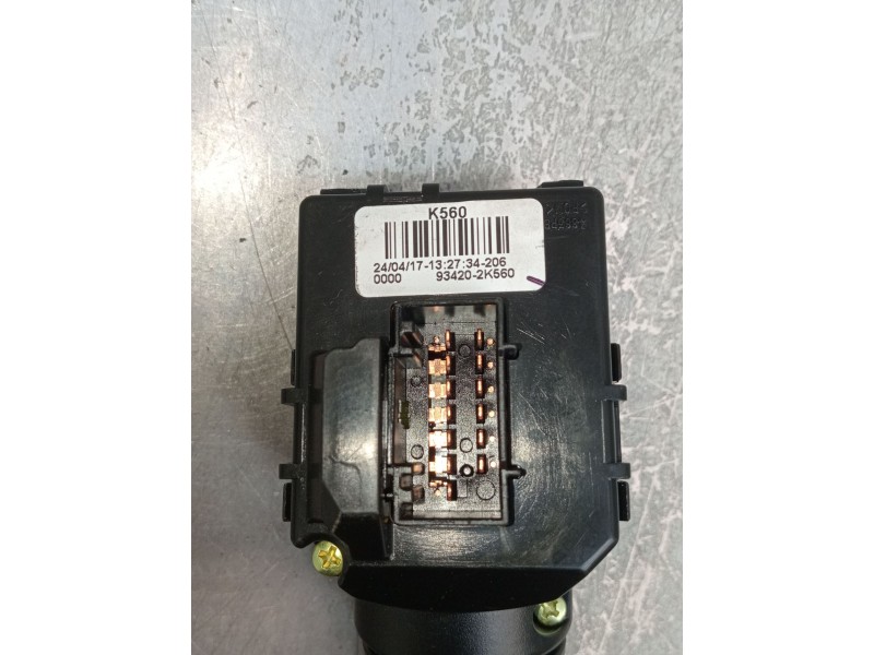 Recambio de mando limpia para kia cee´d tech referencia OEM IAM 934202K560  