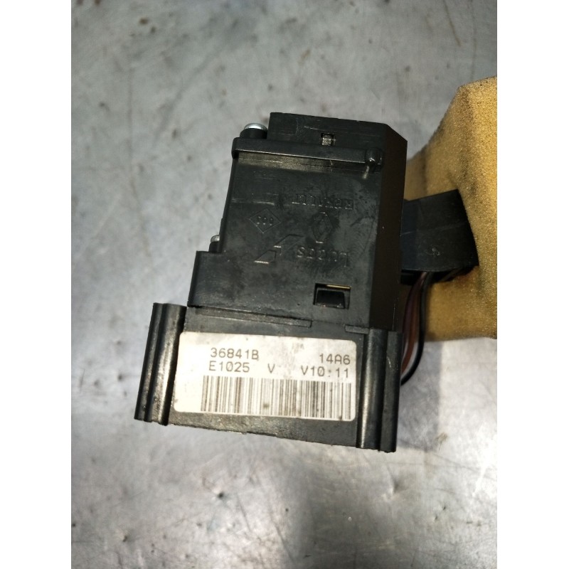 Recambio de mando luces para opel movano a autobús (x70) 2.5 d (jd) referencia OEM IAM 36841B  1998