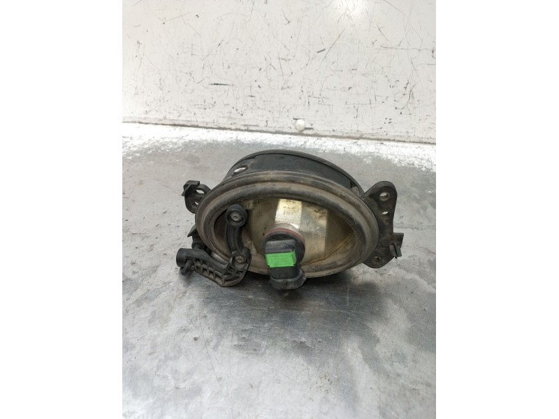 Recambio de faro antiniebla derecho para mercedes-benz clase m (w164) ml 320 cdi 4-matic (164.122) referencia OEM IAM 0305077002