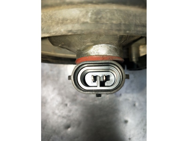 Recambio de faro antiniebla derecho para mercedes-benz clase m (w164) ml 320 cdi 4-matic (164.122) referencia OEM IAM 0305077002