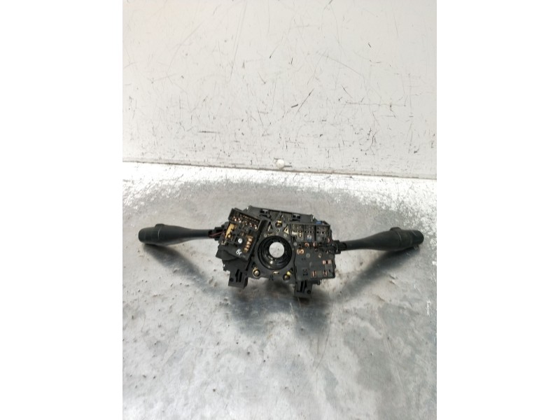 Recambio de mando luces para nissan terrano ii (r20) 2.7 td 4wd referencia OEM IAM   2000