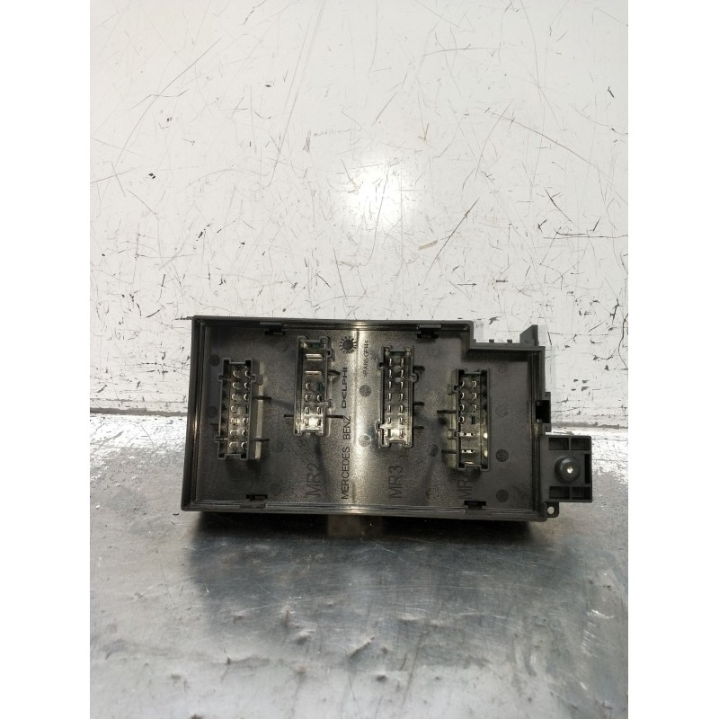 Recambio de caja reles / fusibles para mercedes-benz clase m (w164) ml 320 cdi 4-matic (164.122) referencia OEM IAM A1645400672 
