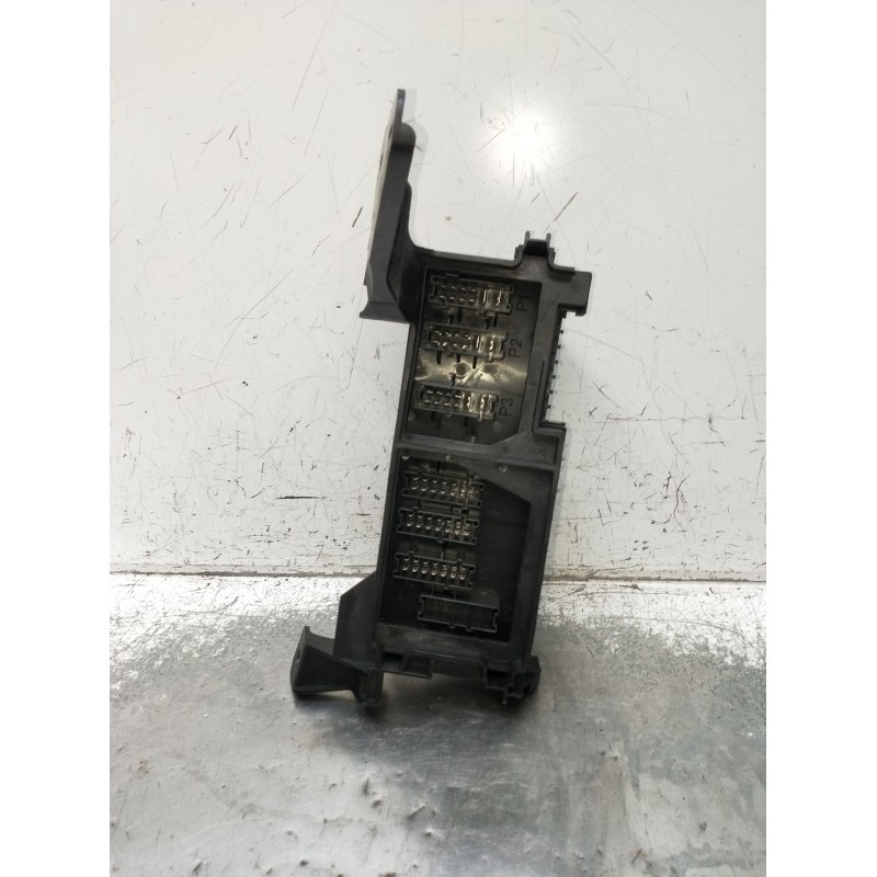 Recambio de caja reles / fusibles para mercedes-benz clase m (w164) ml 320 cdi 4-matic (164.122) referencia OEM IAM   2005